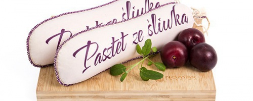 Pâté with plums